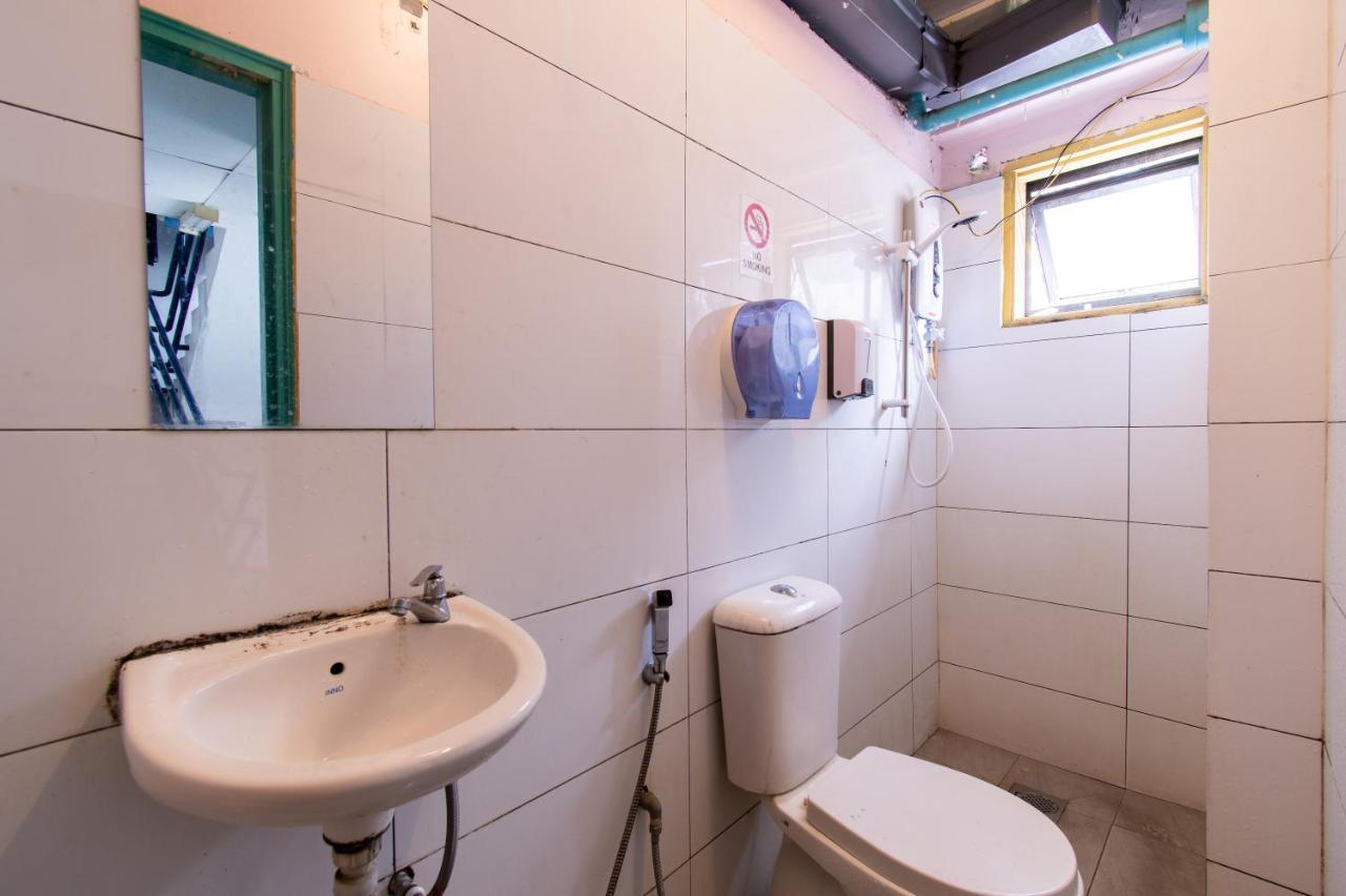 Travel Hub Guesthouse Kuala Lumpur Exterior photo
